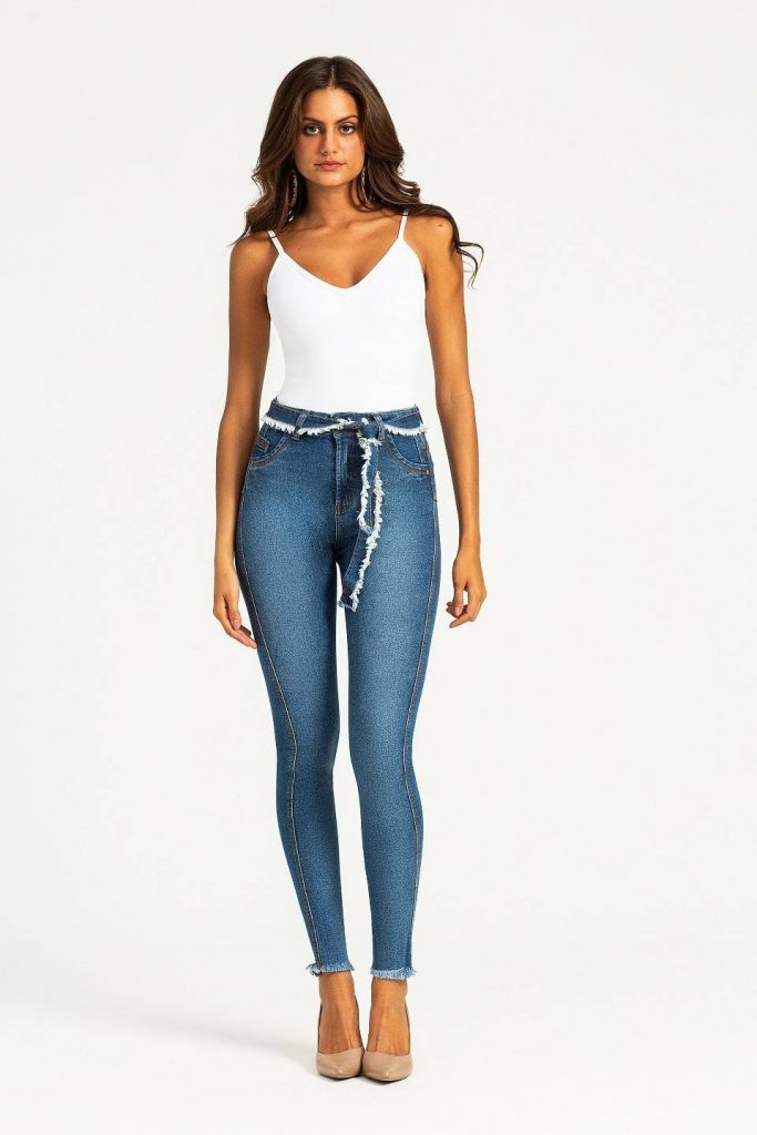 Calças Jeans para mulheres altas: Escolha já a sua!
