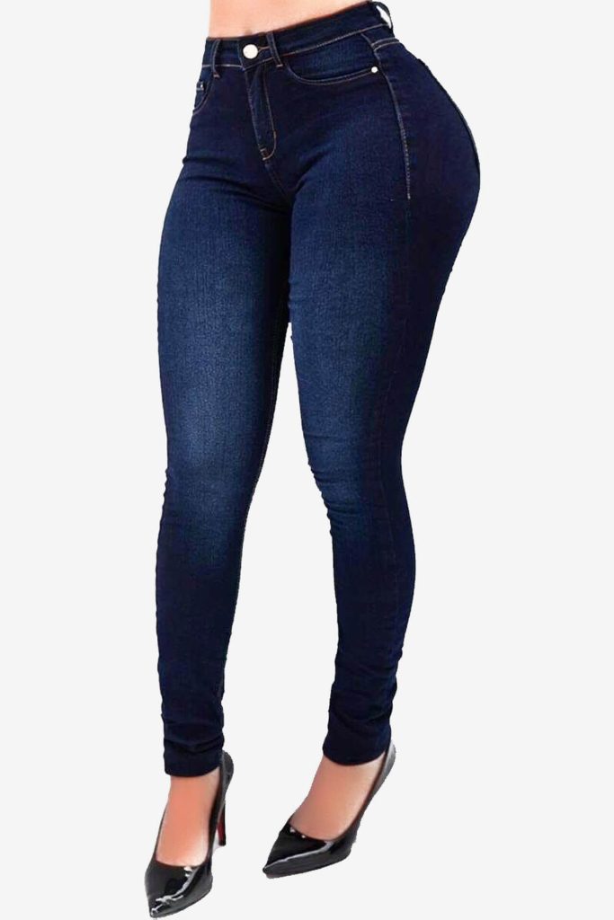 Lindona, essa calça skinny é a paixão de toda MODAB Lover. Com seu tecido tecnológico e com o recorte empina bumbum, você não vai querer saber de usar outras calças skinny básicas. Ela é simplesmente mais do que perfeita.